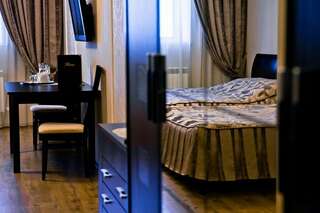 Гостиница Лазурный берег Тюмень Четырехместный номер «Комфорт»-4