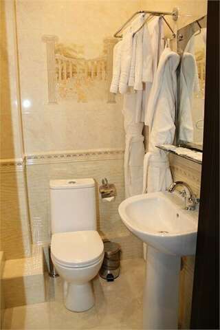 Гостиница Лазурный берег Тюмень Двухместный номер с 2 отдельными кроватями-5