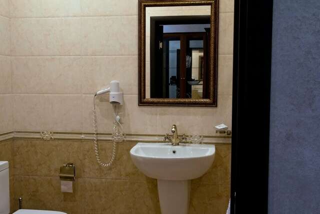 Гостиница Лазурный берег Тюмень-85